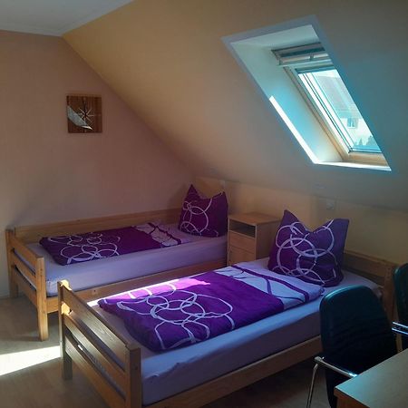 Fewo Hohen Neuendorf Bei Berlin Mit Sauna Und Fuss-Spa Екстериор снимка